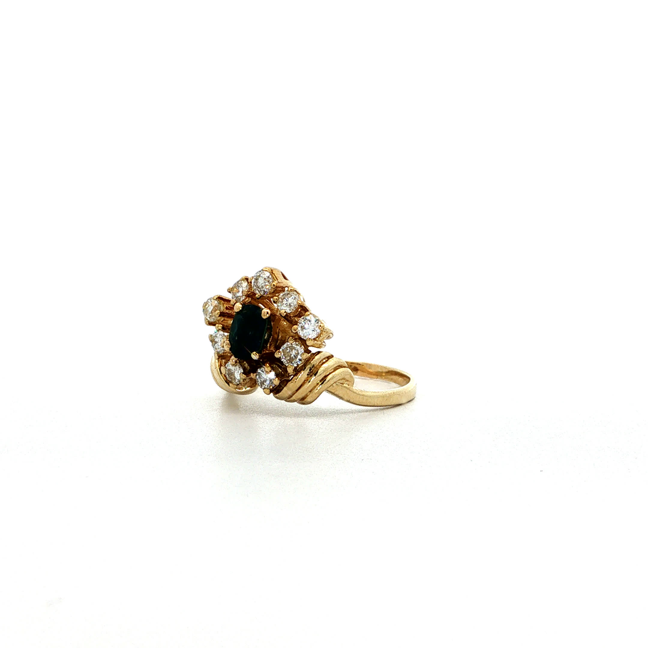 "Crown of Blue" - Vintage Ring in 14kt Gelbgold mit Saphir & Brillanten - Juwelier Steiger