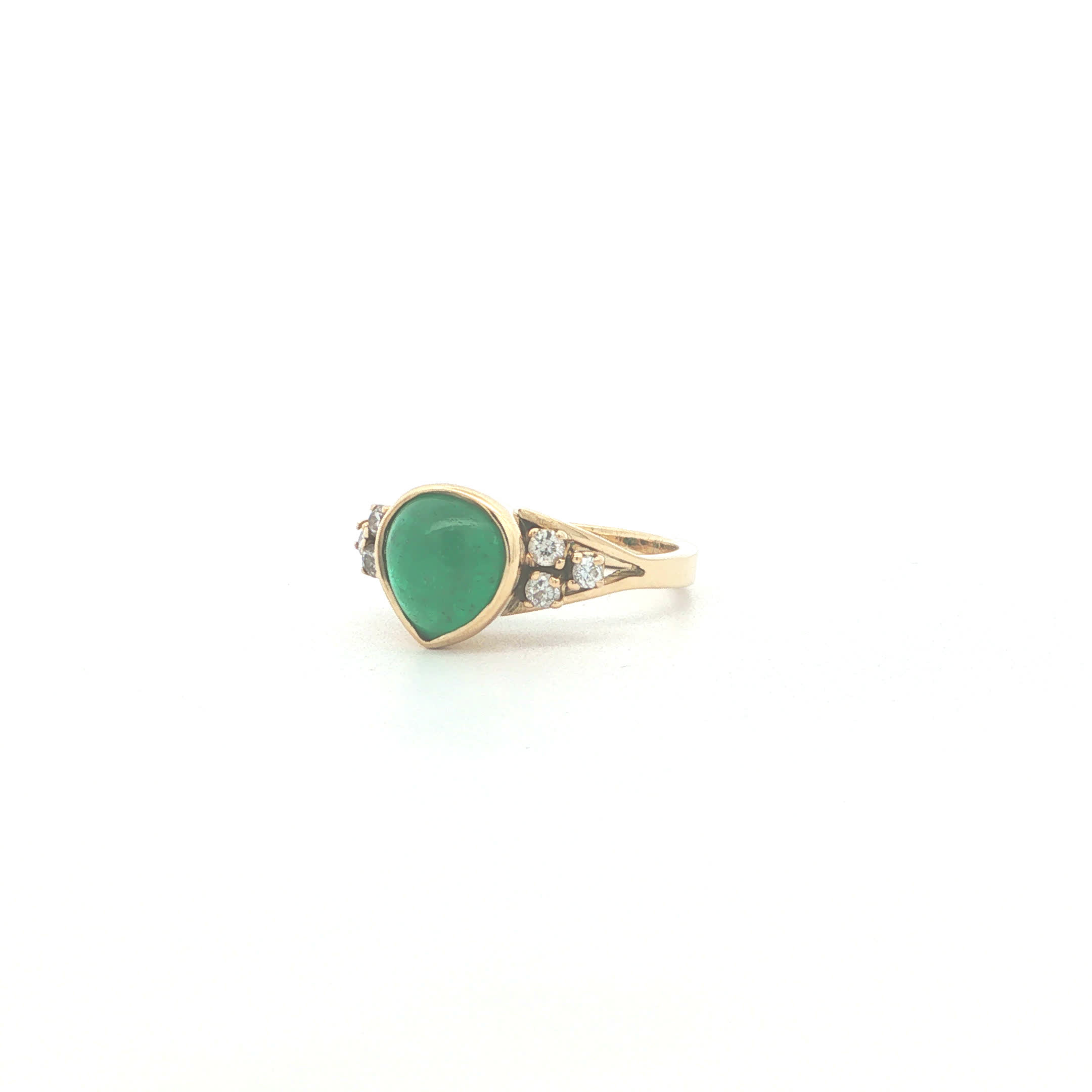 "Deep Green" Vintage Ring in18 Karat Gelbgold mit Smaragd - Juwelier Steiger