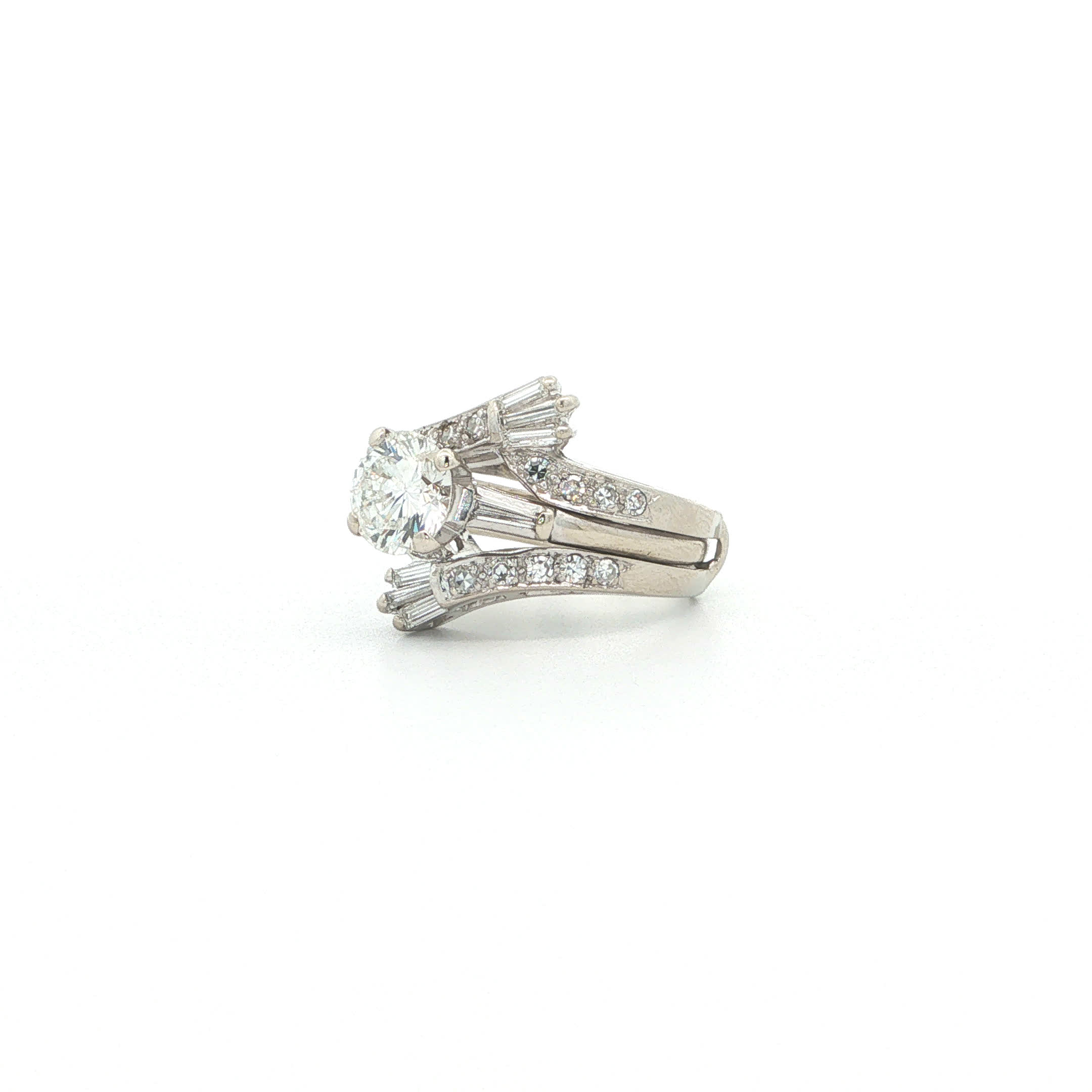 "Diamond Diva" - Vintage Ring in 14kt Weißgold mit Diamanten - Juwelier Steiger