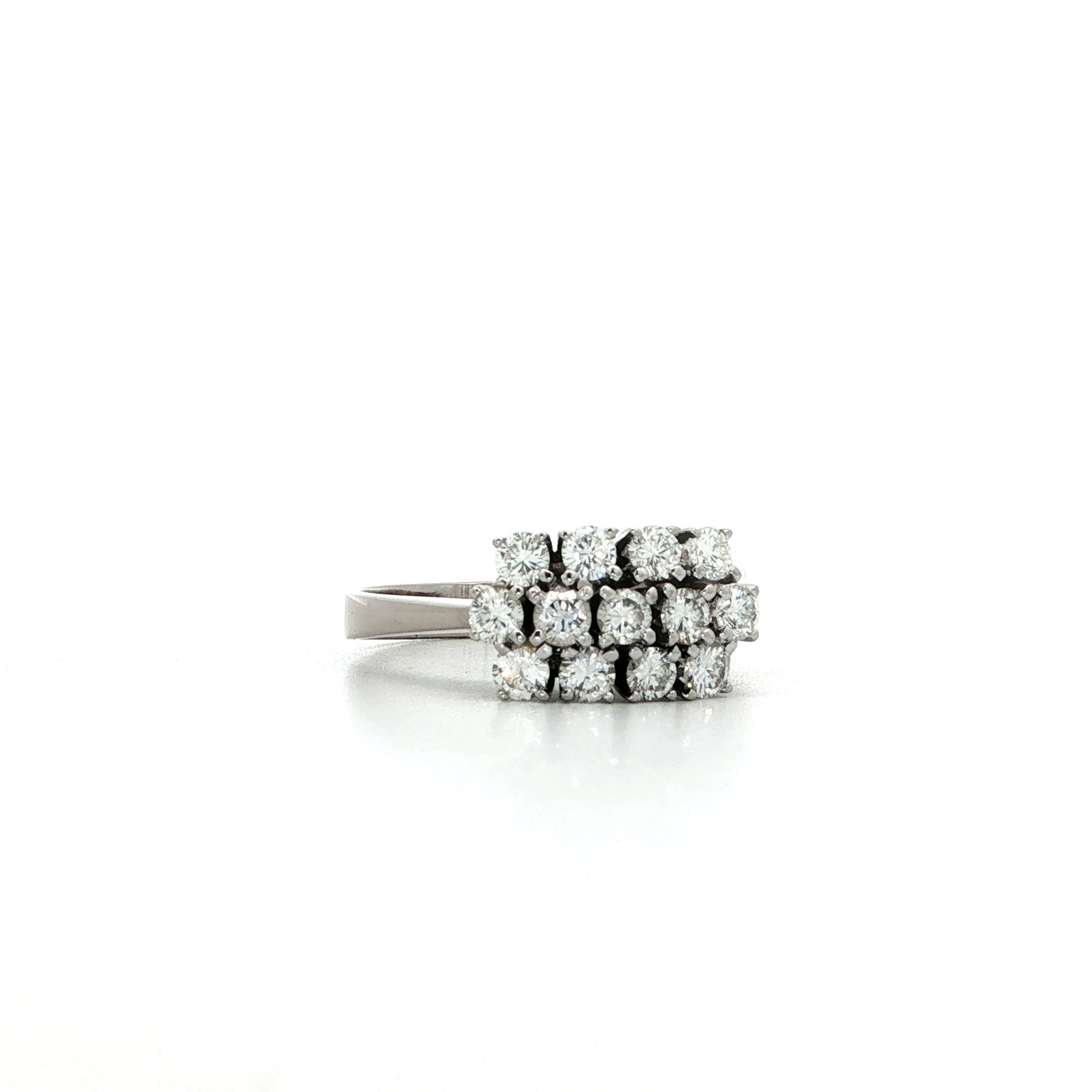 "Diamond Mosaic" - Vintage Ring in 14kt Weißgold mit Brillanten zus. ca. 0,78ct - Juwelier Steiger