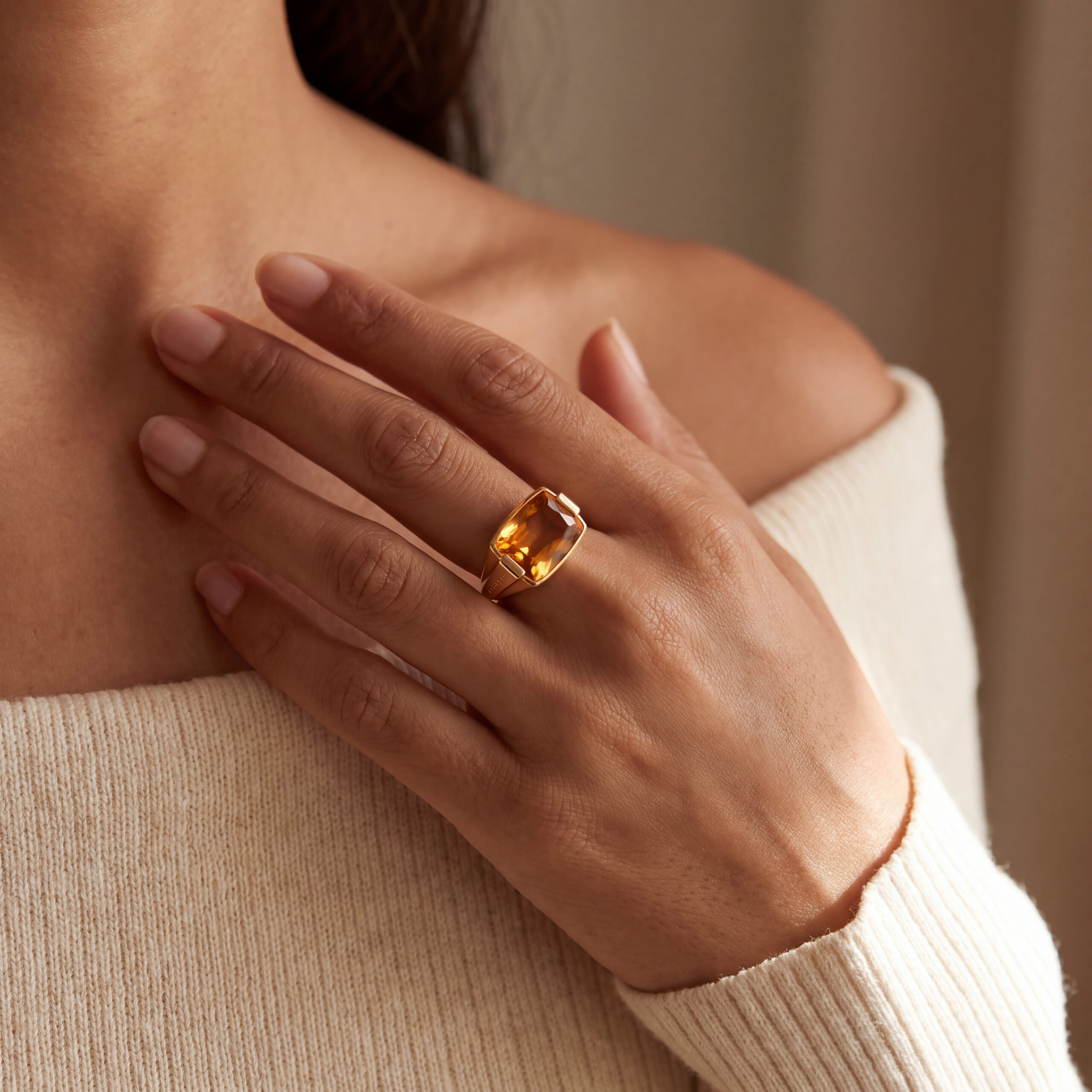 "Dolce Vita" - Vintage Ring von BVLGARI in 18kt Gelbgold mit Citrin - Juwelier Steiger