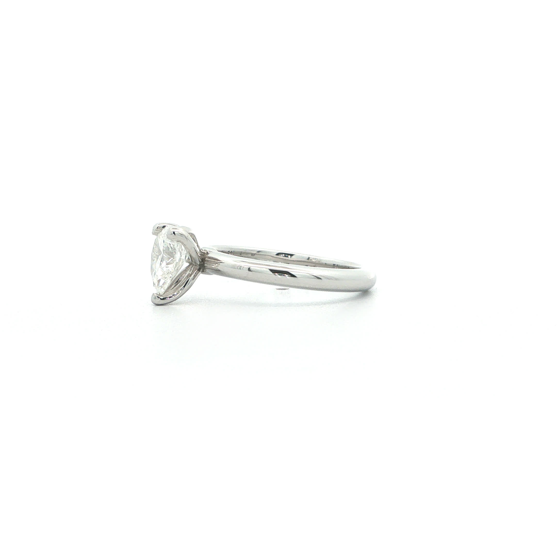 "Drop of Love" - Moderner Ring in 18kt Weißgold mit Diamant im Tropfenschliff 1,01ct - Juwelier Steiger