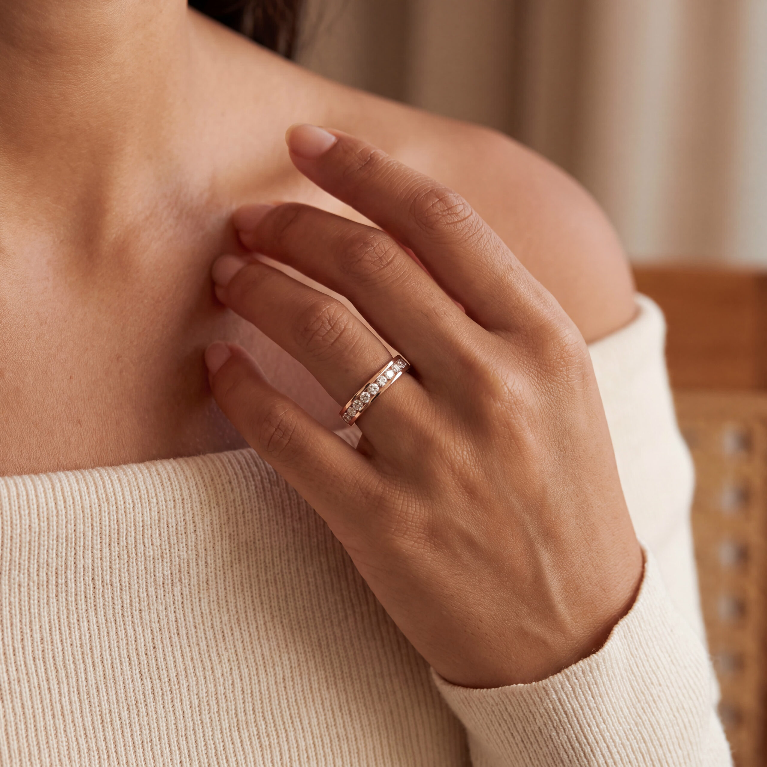 "Eleven in a Row" - Moderner Halb Memory Ring in 18kt Gelbgold mit Brillanten zus. ca. 0,44ct - Juwelier Steiger