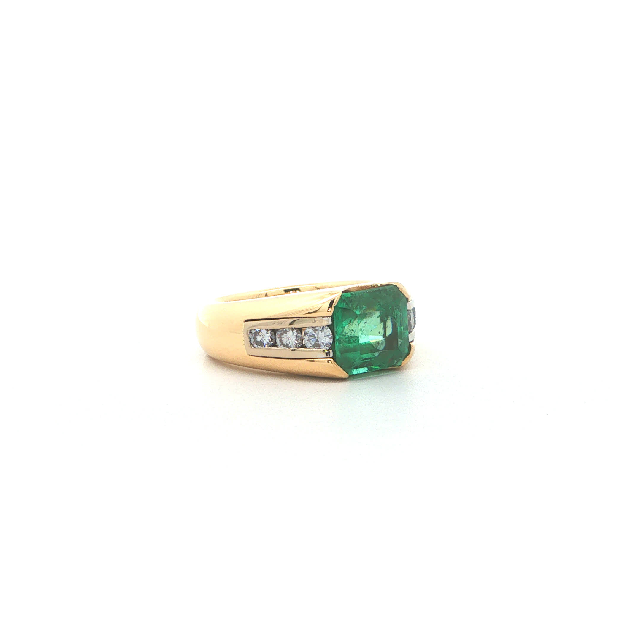 "Emerald Majesty" - Imposanter Vintage Ring mit Smaragd & Brllanten in 18kt Gelbgold - Juwelier Steiger
