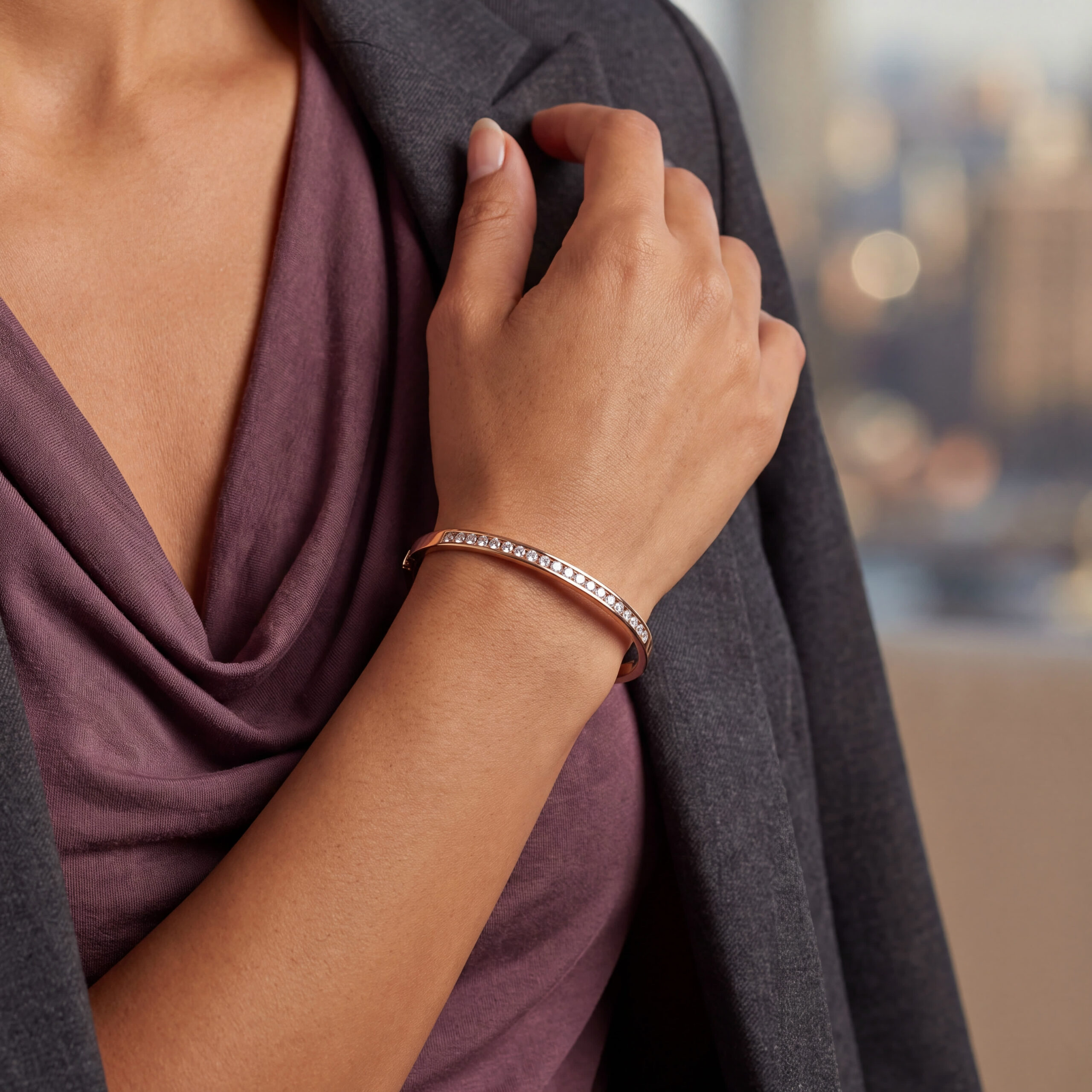 "Endless Sparkle" - Moderner Armreif in 18kt Gelbgold mit Brillanten zus.ca. 1,20ct VS/G aus 750er Gelbgold - Juwelier Ste...