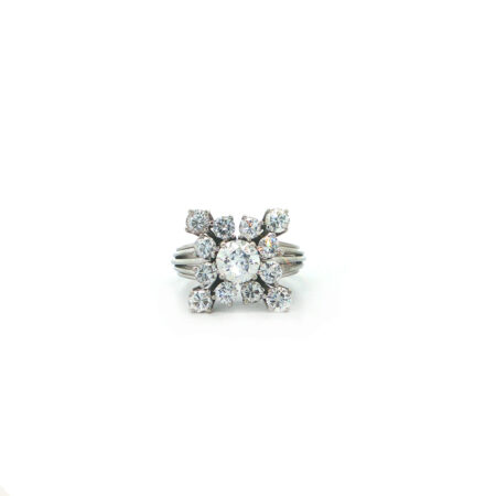 "Frozen Sparkle" - Imposanter Vintage Ring in 18kt Weißgold mit Brillanten zus. ca. 2,76ct - Juwelier Steiger