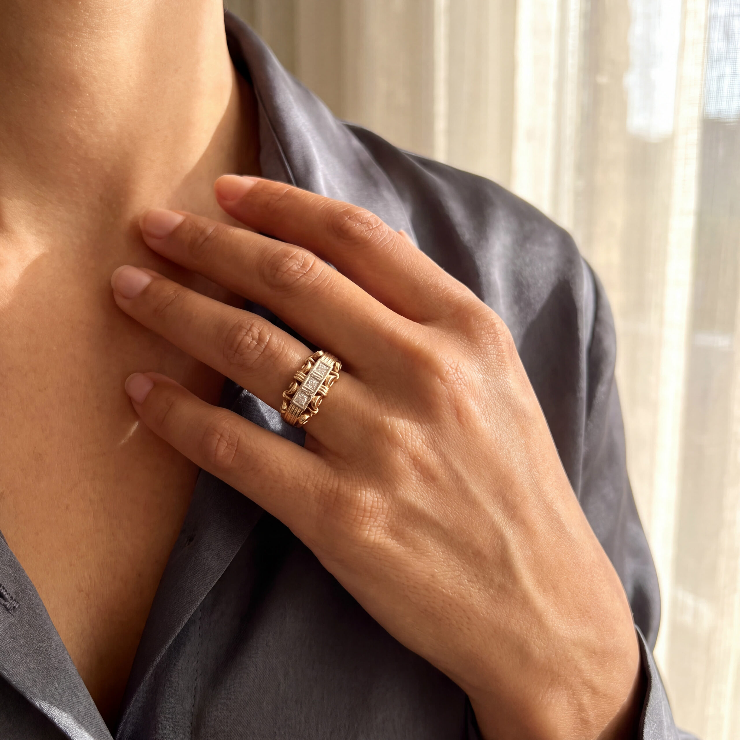 "Golden 40s" - Vintage Ring in 14kt Gelbgold mit Brillanten - Juwelier Steiger