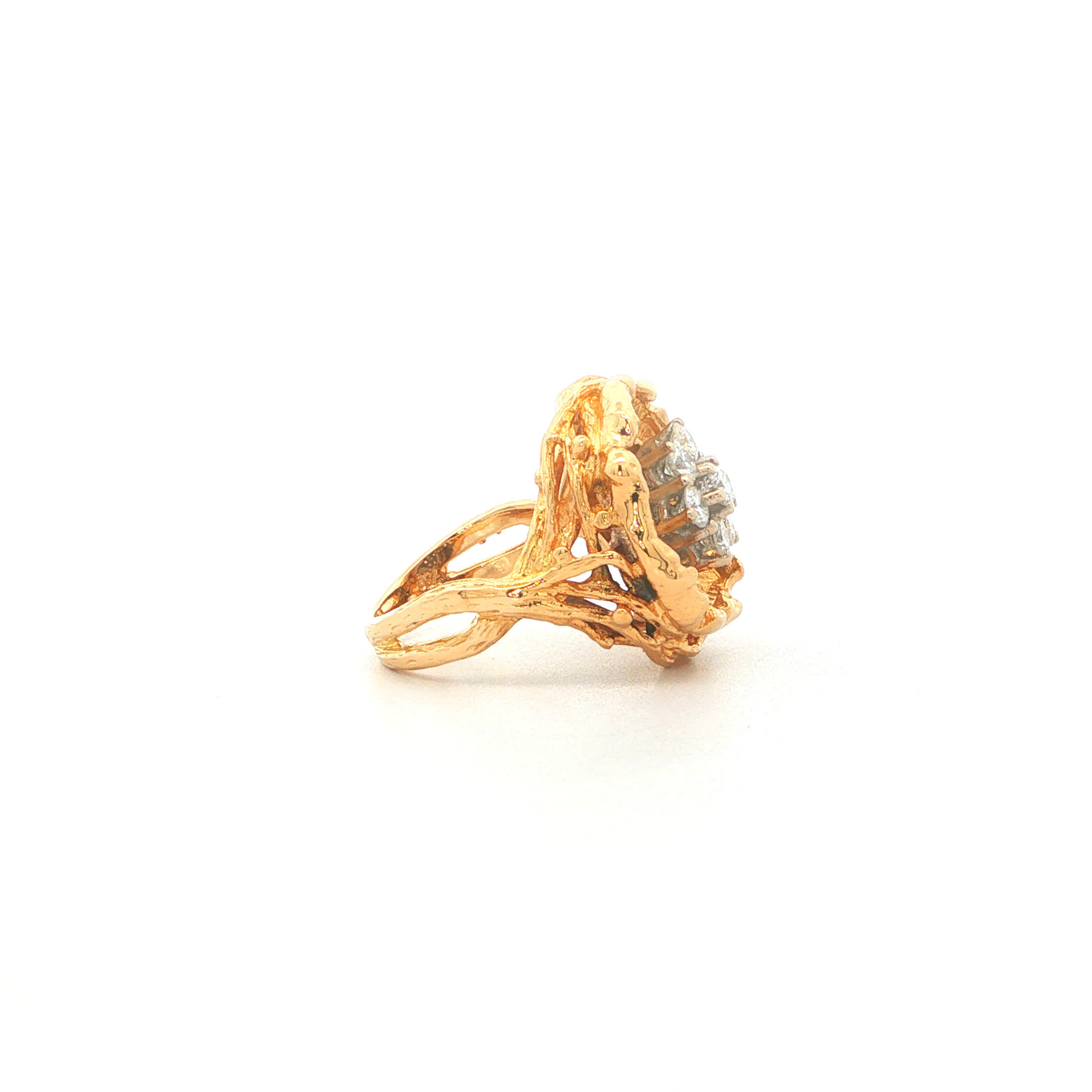 "Golden Flower" - Vintage Ring in 18kt Gelbgold mit Brillanten zus. ca. 0,56ct - Juwelier Steiger
