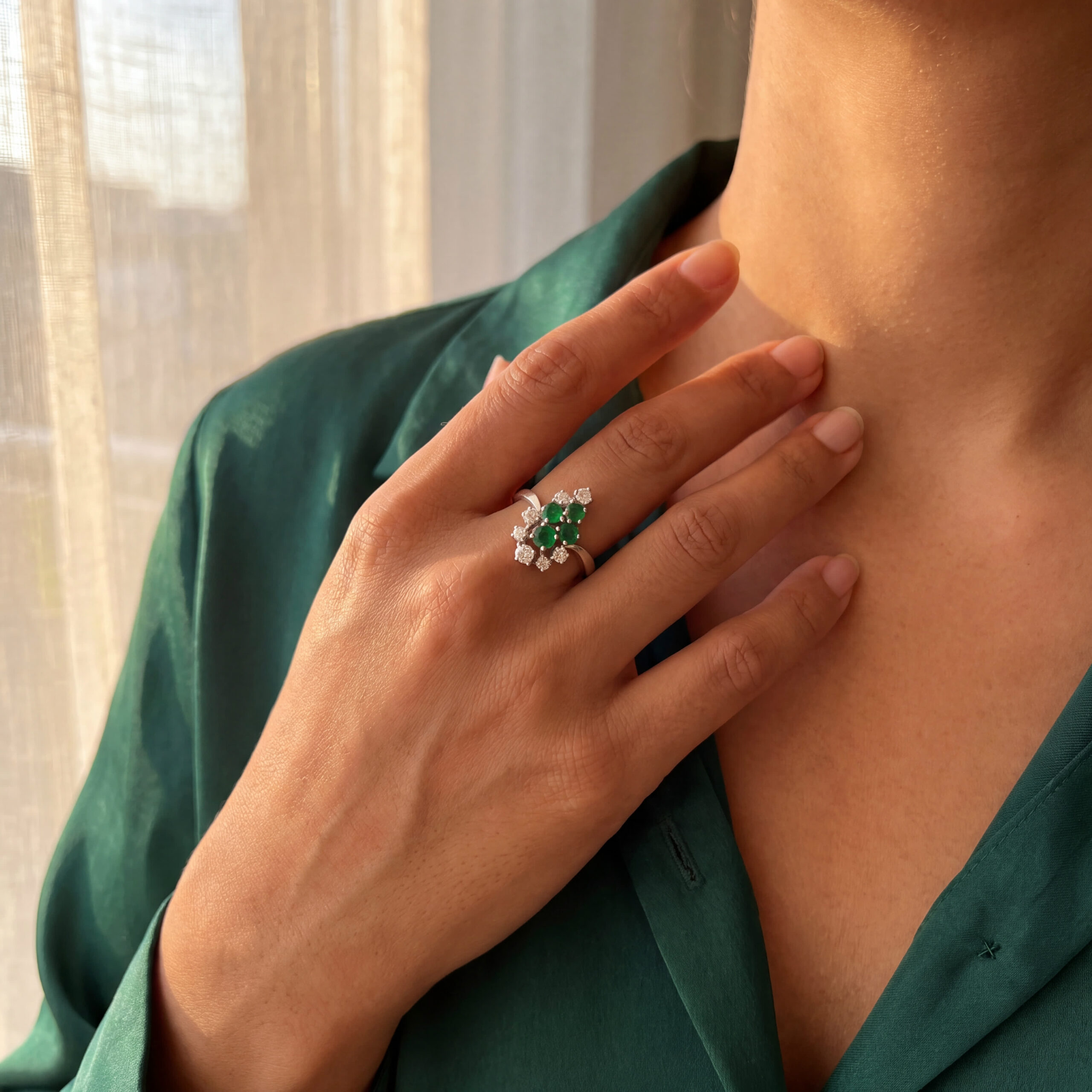 "Green Cascade" Vintage Ring 18 Karat Gelbgold Ring mit Peridot Stein - Juwelier Steiger