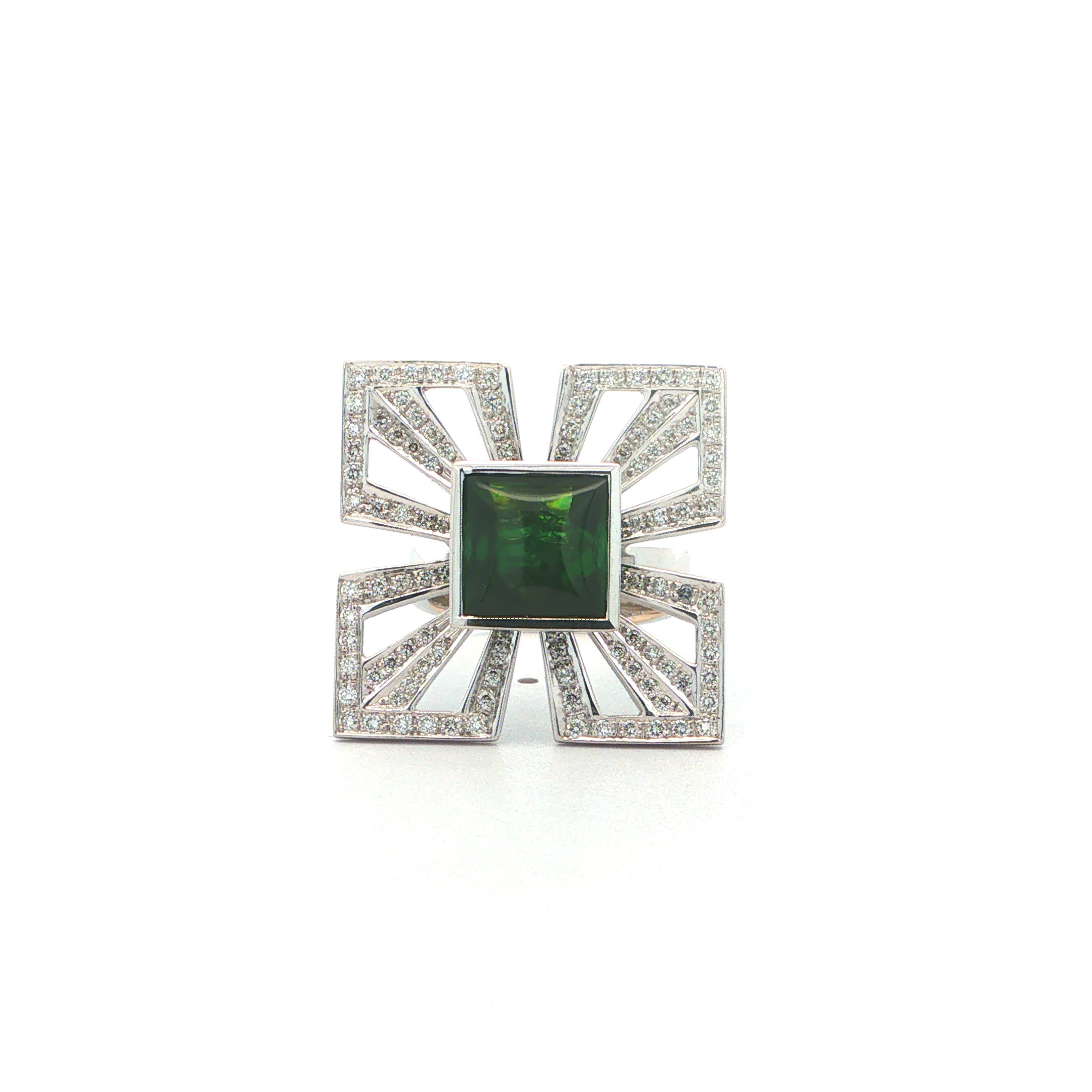 "Green Geometry" - Vintage Ring in 18kt Weißgold mit grünem Turmalin & Brillanten - Juwelier Steiger