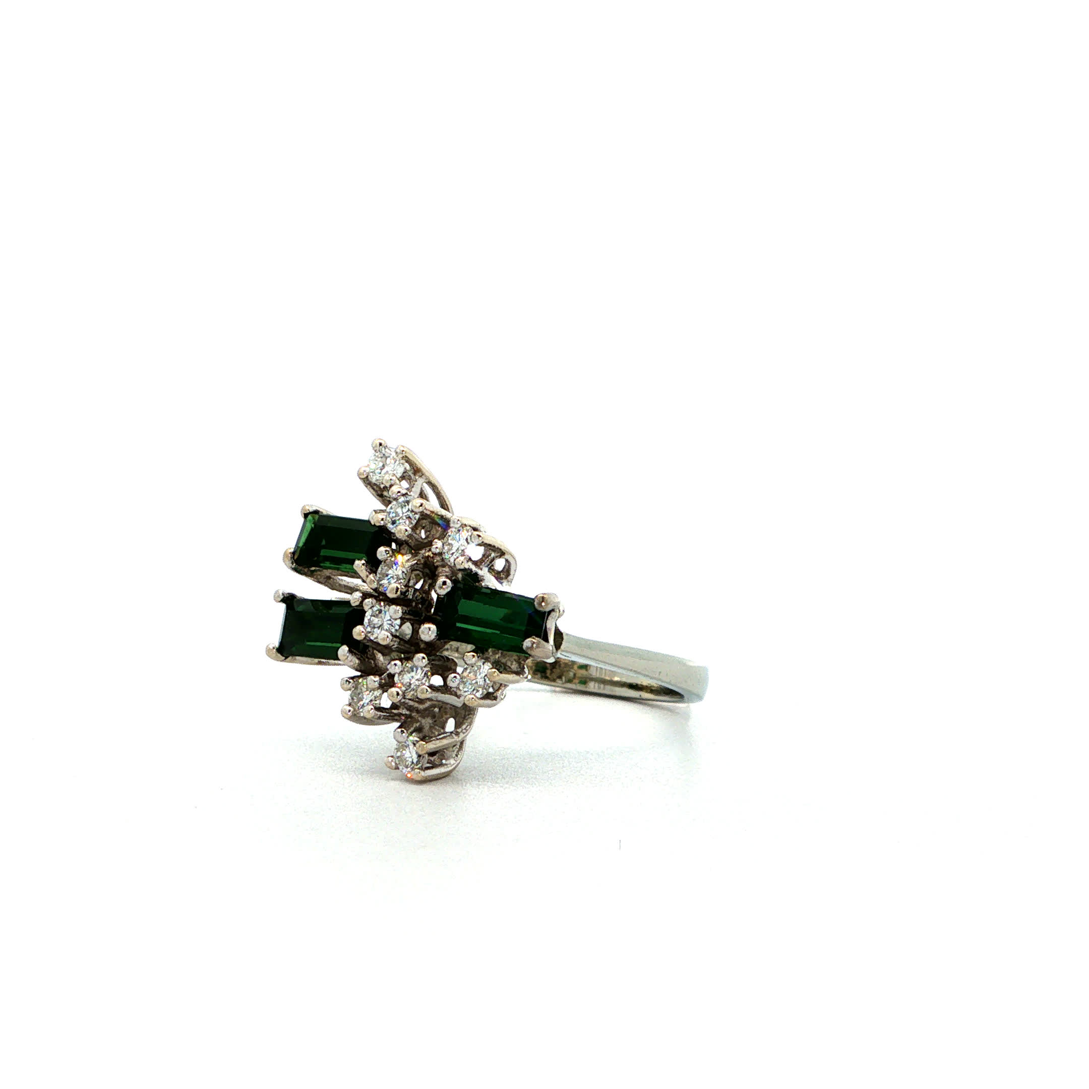 "Green Symphony" - Vintage Ring in 18kt Weißgold mit Turmalinen - Juwelier Steiger