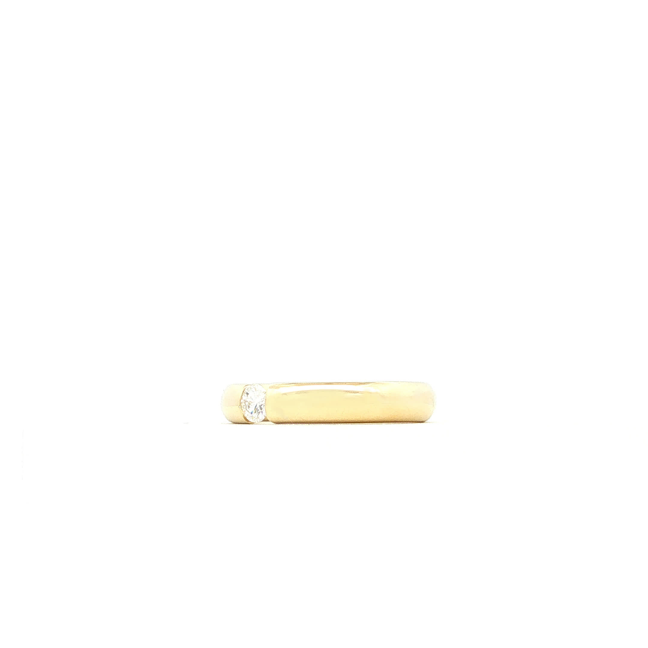 "Hold me Tight" - Moderner Spannring in 14kt Gelbgold mit Brillant ca. 0,20ct - Juwelier Steiger