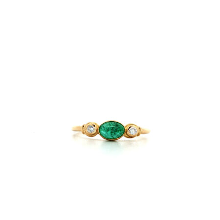 "Little Emerald" - Vintage Ring in 18kt Gelbgold mit Smaragd cabochon & Brillanten