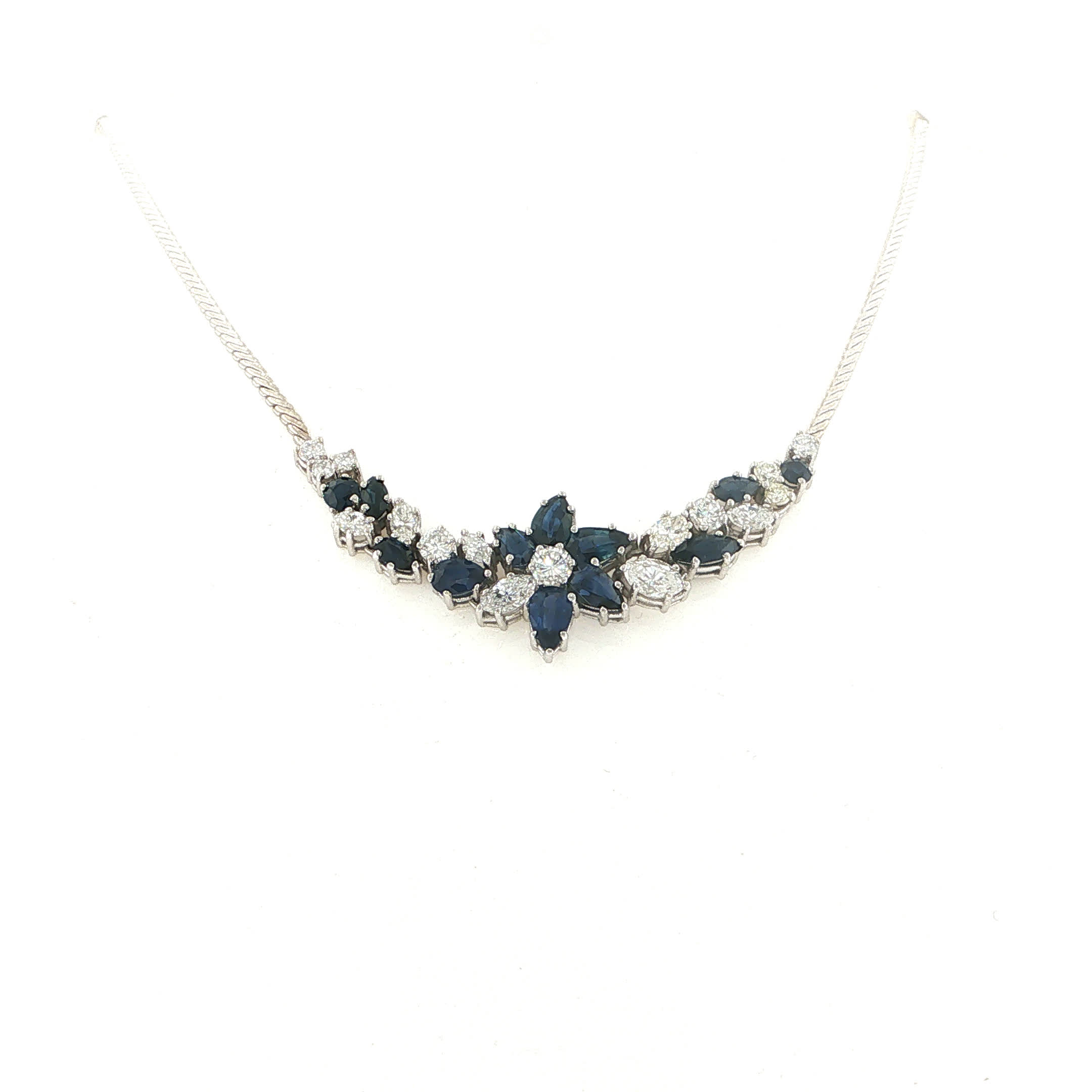 "Midnight Garden" - Vintage Collier mit Saphiren & Diamanten - Juwelier Steiger