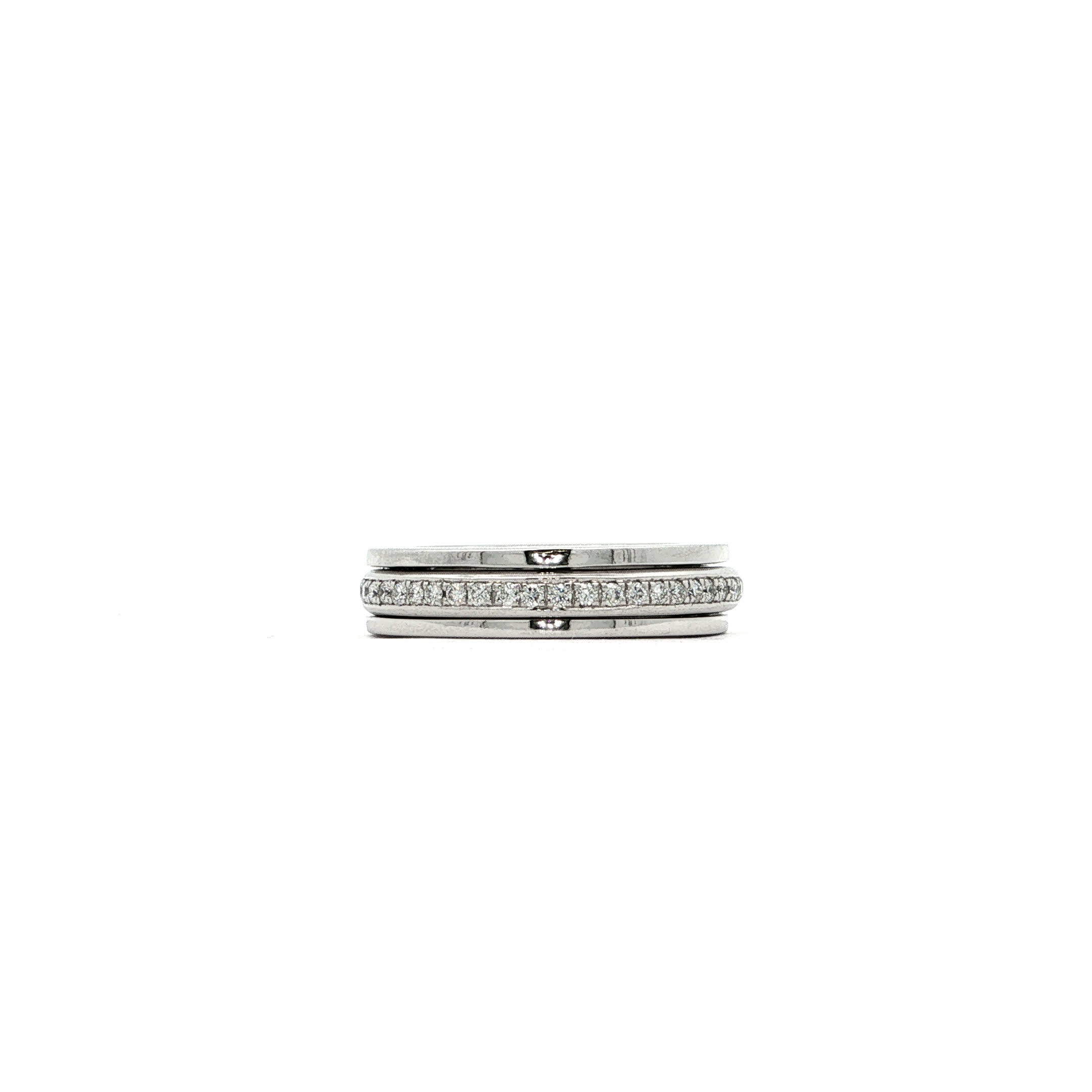 "Moving Memories" - Moderner Ring in 14kt Weißgold mit Brillanten - Juwelier Steiger