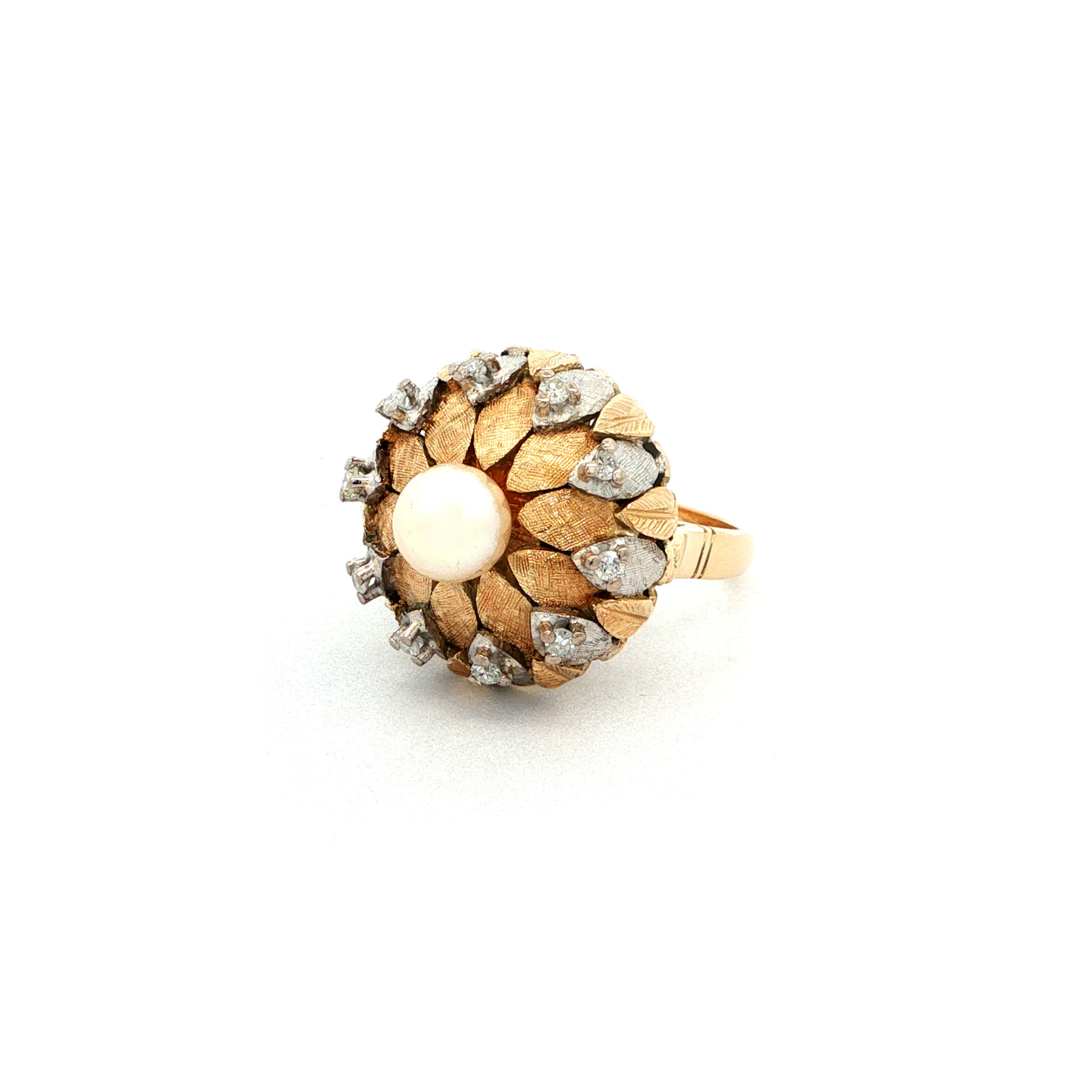 "Perlentörtchen" - Vintage Ring in 18kt Gelbgold mit Diamanten & Perle - Juwelier Steiger