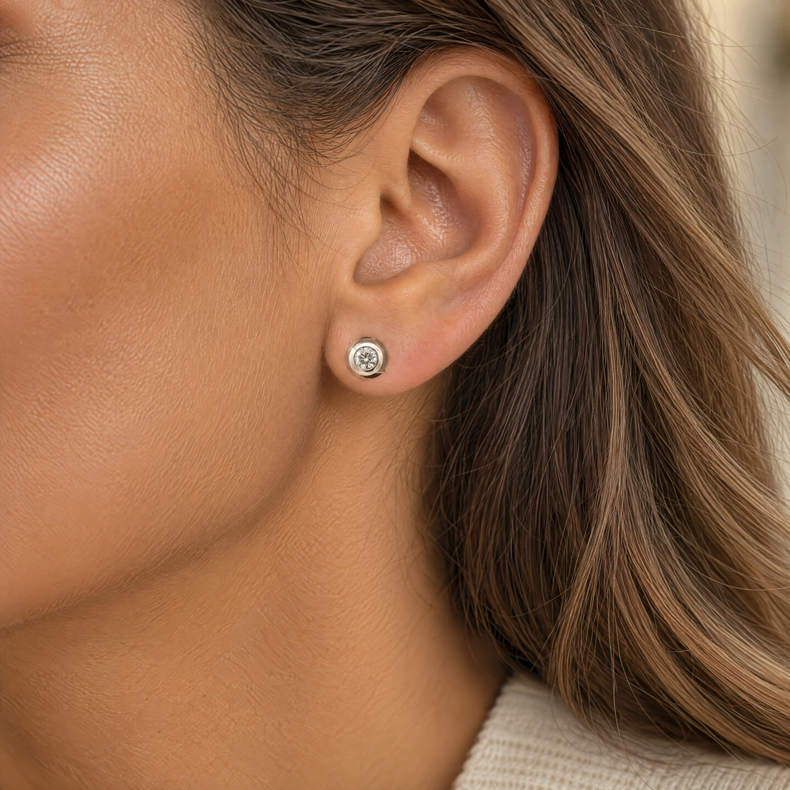 "Sparkling Lights" - Moderne Brillant Ohrstecker in 18kt Weißgold mit Brillanten zus. ca. 0,96ct - Juwelier Steiger