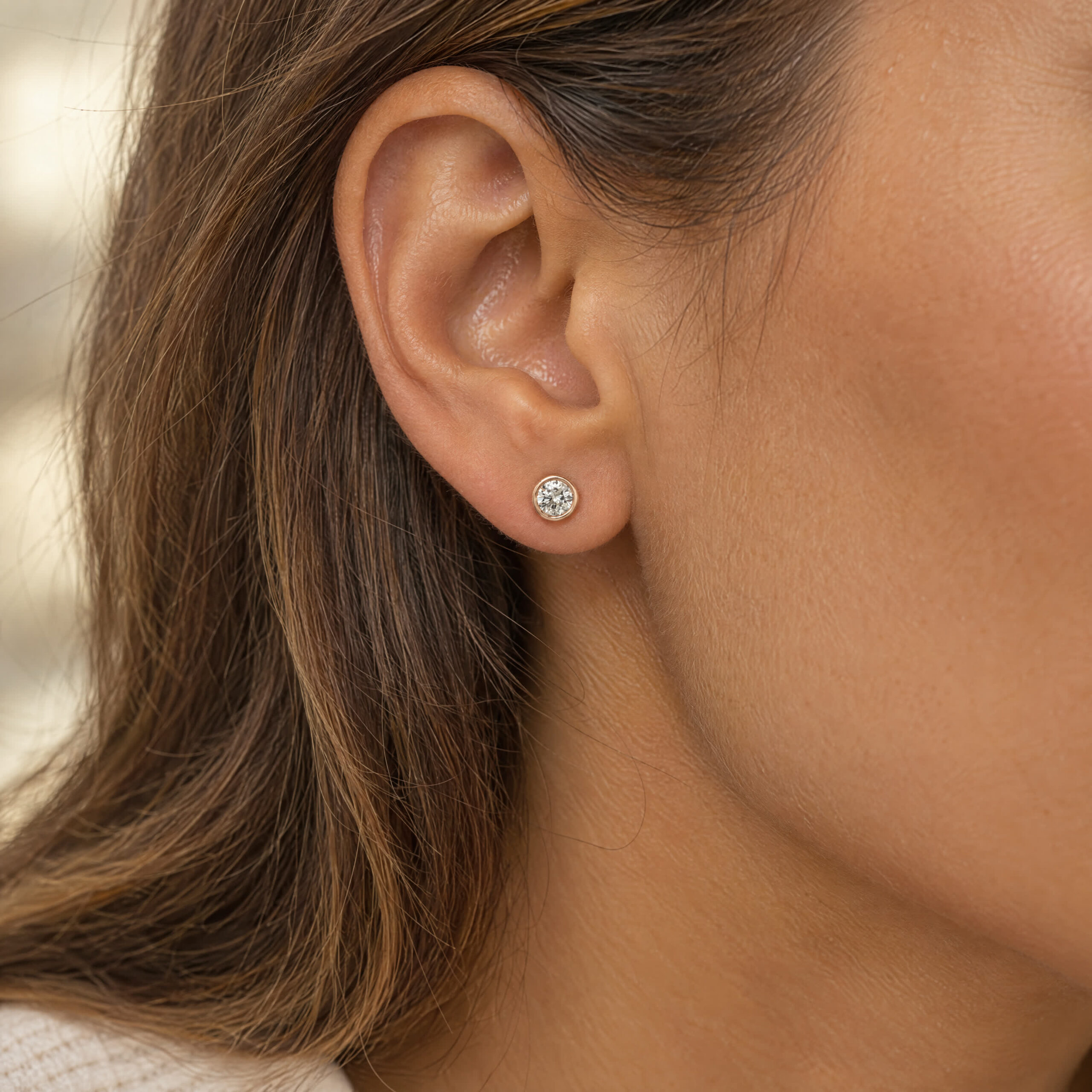 "Sparkling Points" - Moderne Ohrstecker in 14kt Gelbgold mit Brillanten zus. ca. 0,46ct - Juwelier Steiger