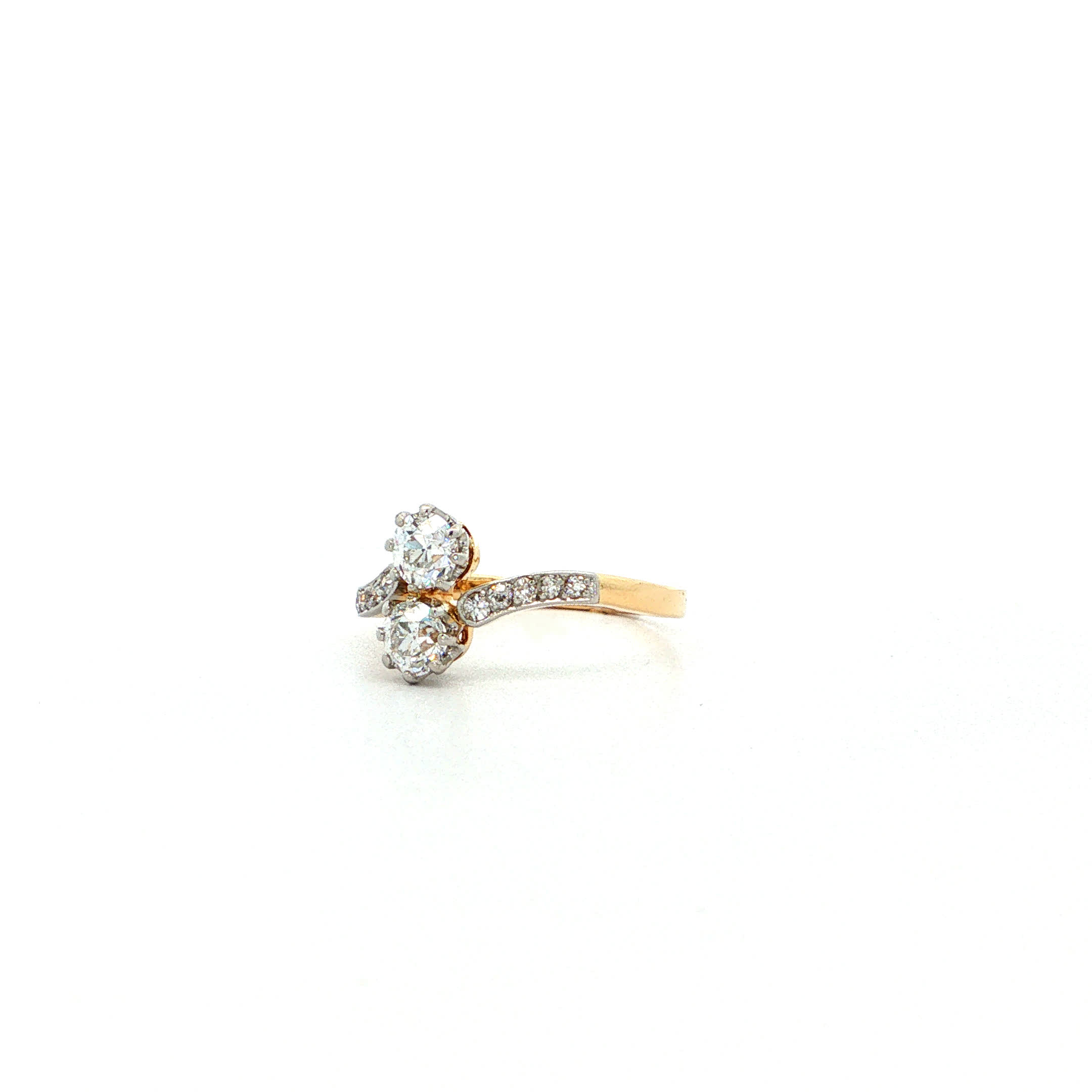 "Toi et Moi" - Antiker Ring in 18kt Gelbgold mit Diamanten im Altschliff - Juwelier Steiger