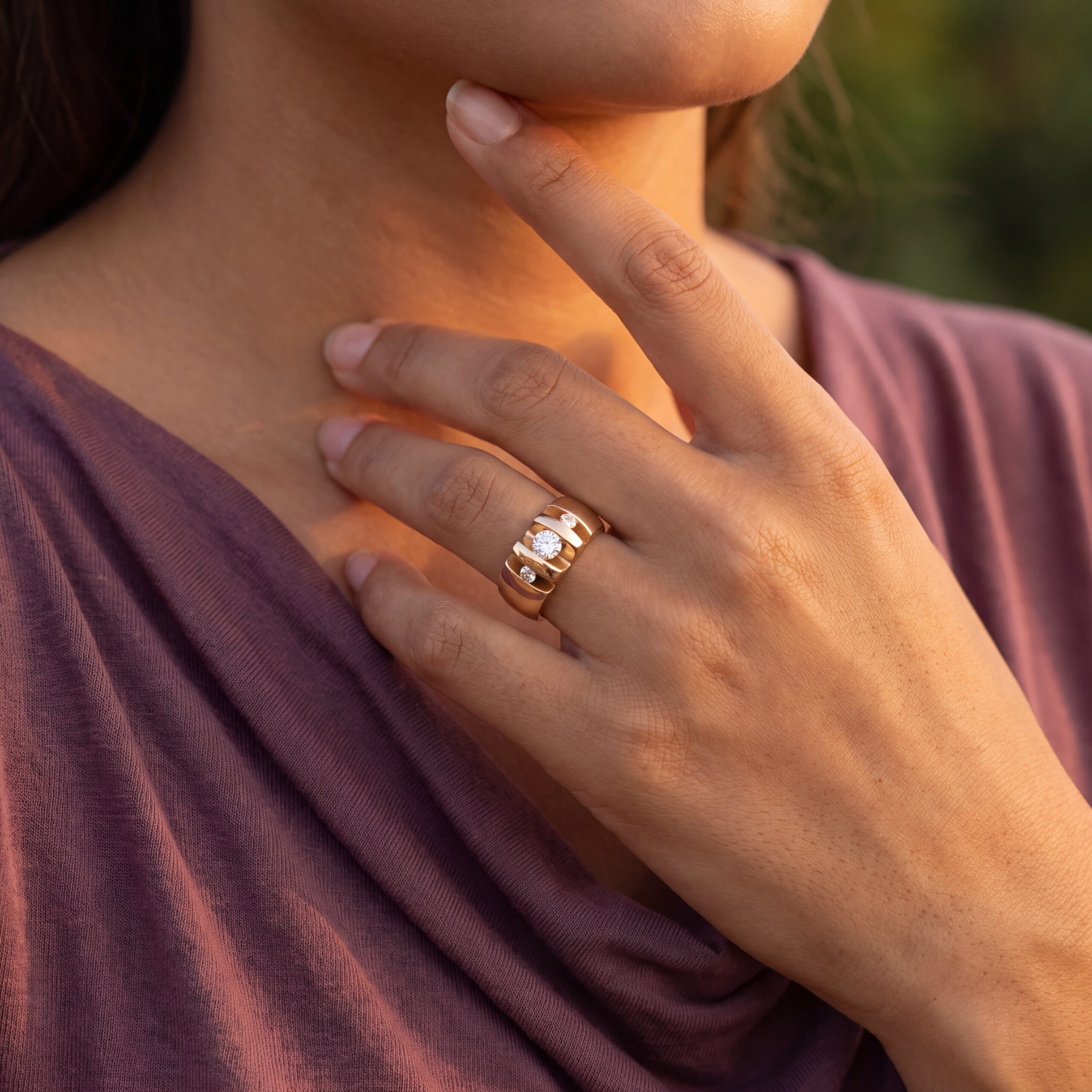 "Triologie der Sinne" - Vintage Ring 18 Karat Gelbgold Ring mit Brillanten - Juwelier Steiger