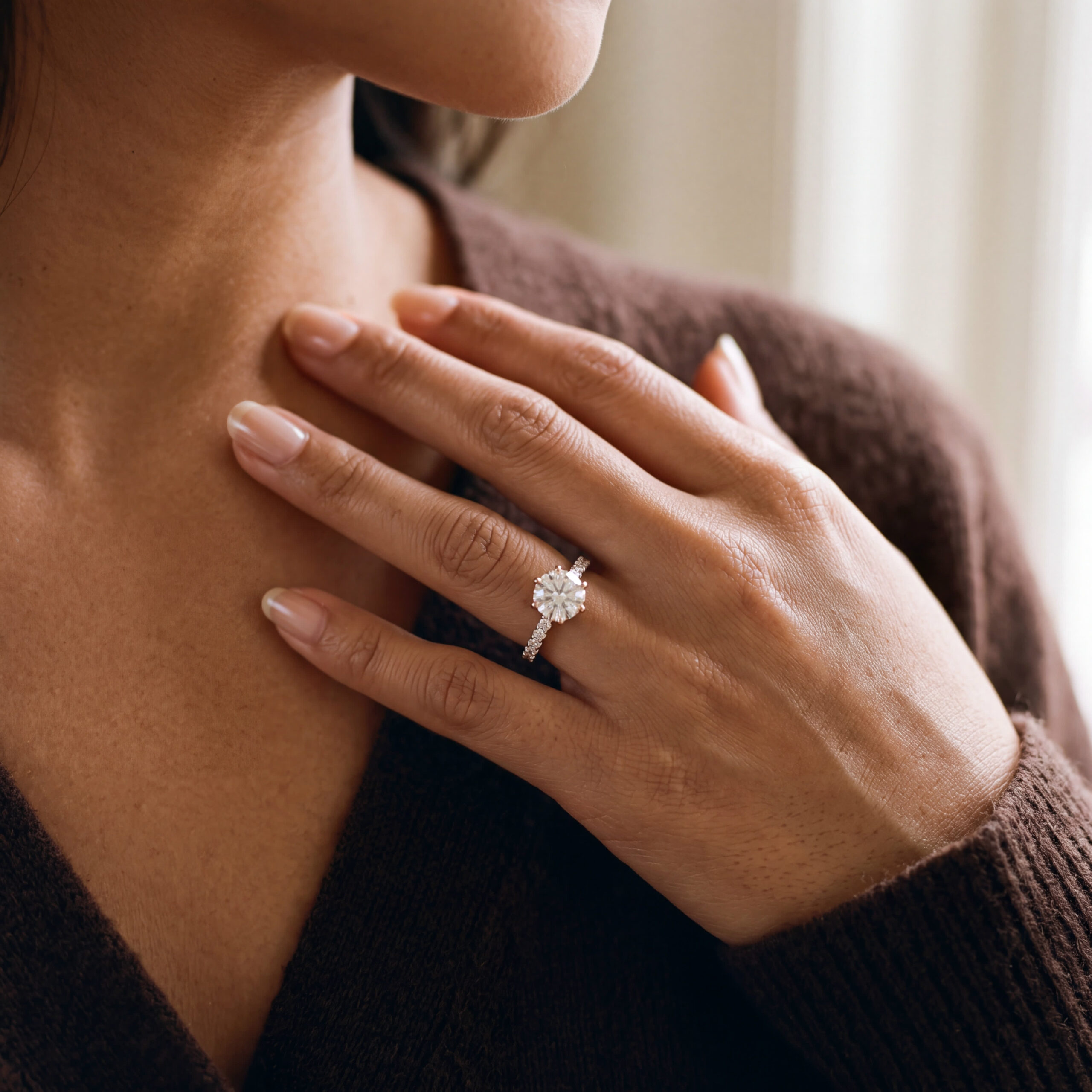 "A diamond rarely comes alone" - Moderner Solitär Ring 1,35ct. in 18kt Weißgold - Juwelier Steiger
