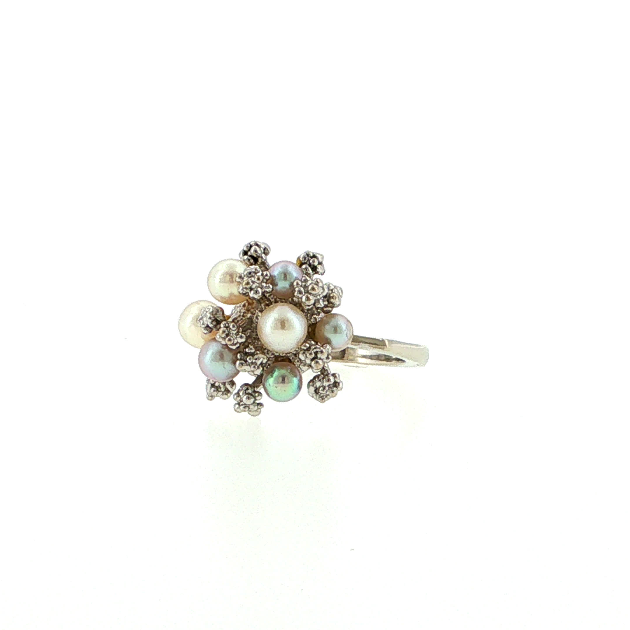 "Desert Rose" - Vintage Ring in 14kt Weißgold mit Brillanten - Juwelier Steiger