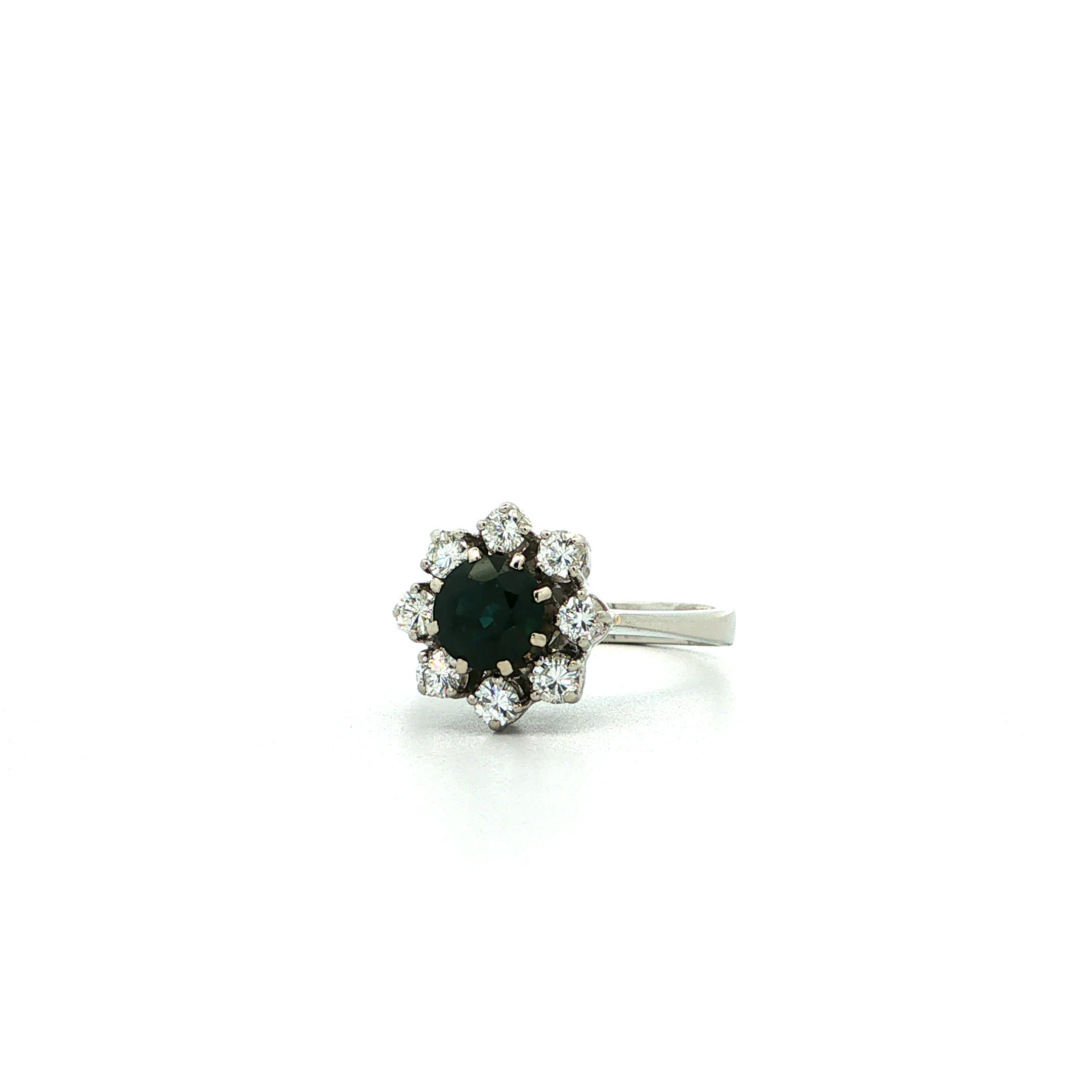 "Jolie Fleur" - Vintage Ring in 14kt Weißgold mit blauem Saphir & Brillanten - Juwelier Steiger