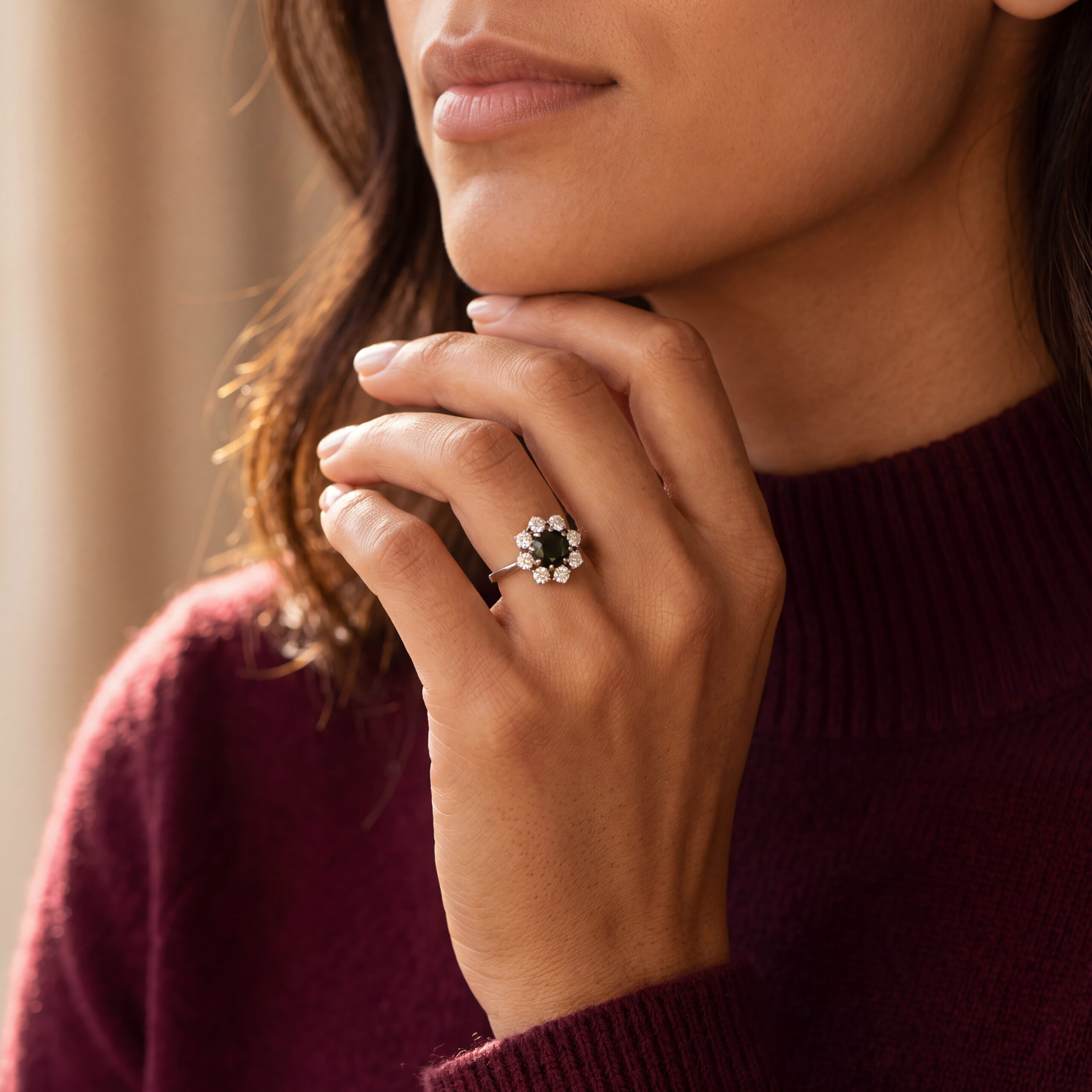 "Jolie Fleur" - Vintage Ring in 14kt Weißgold mit blauem Saphir & Brillanten - Juwelier Steiger