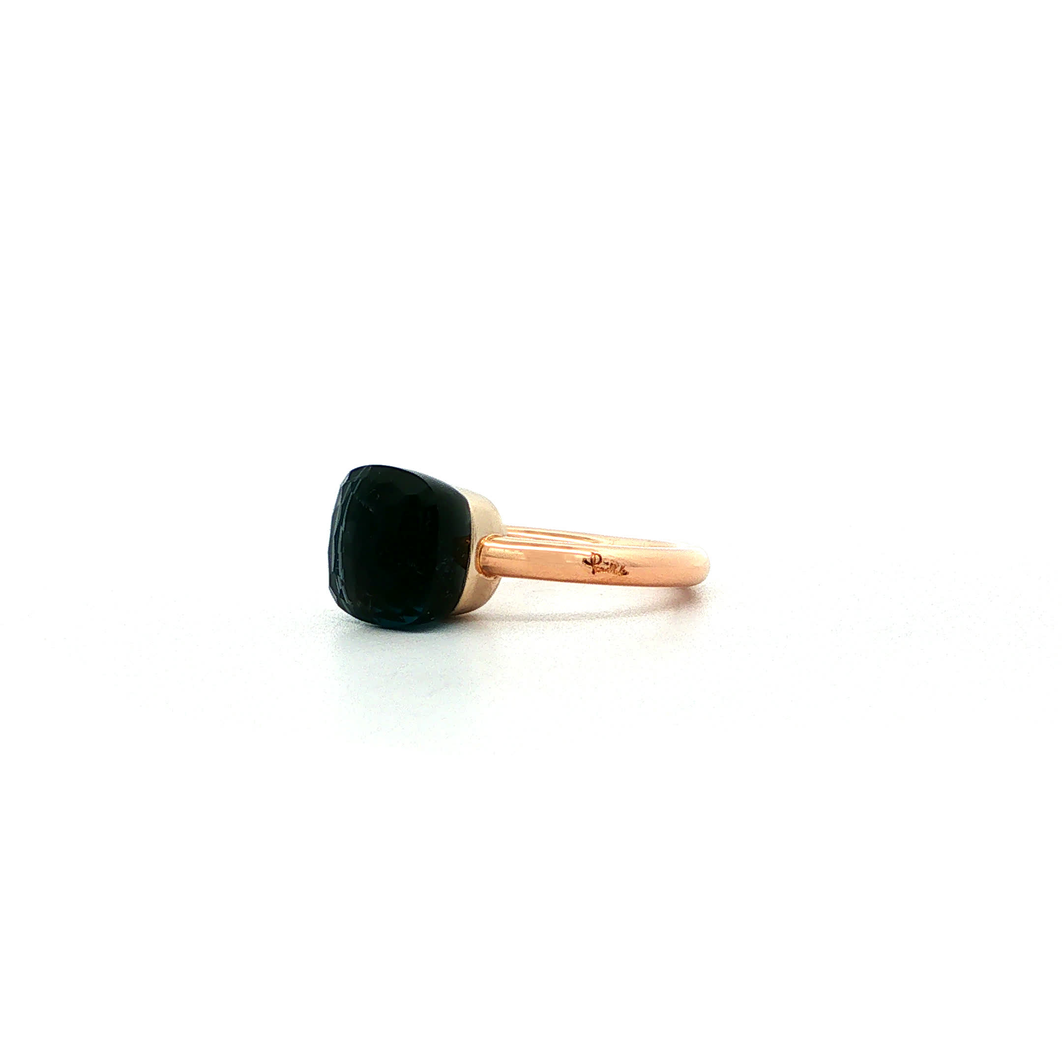 "London Calling" - Moderner Ring von Pomellato in 18kt Rosegold mit London Topas - Juwelier Steiger
