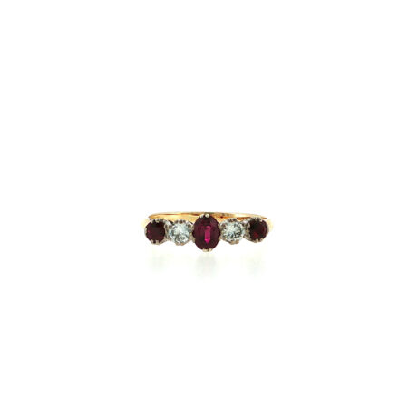 "Ruby is Queen" - Vintage Ring in 18kt Gelbgold mit Rubinen und Brillanten - Juwelier Steiger