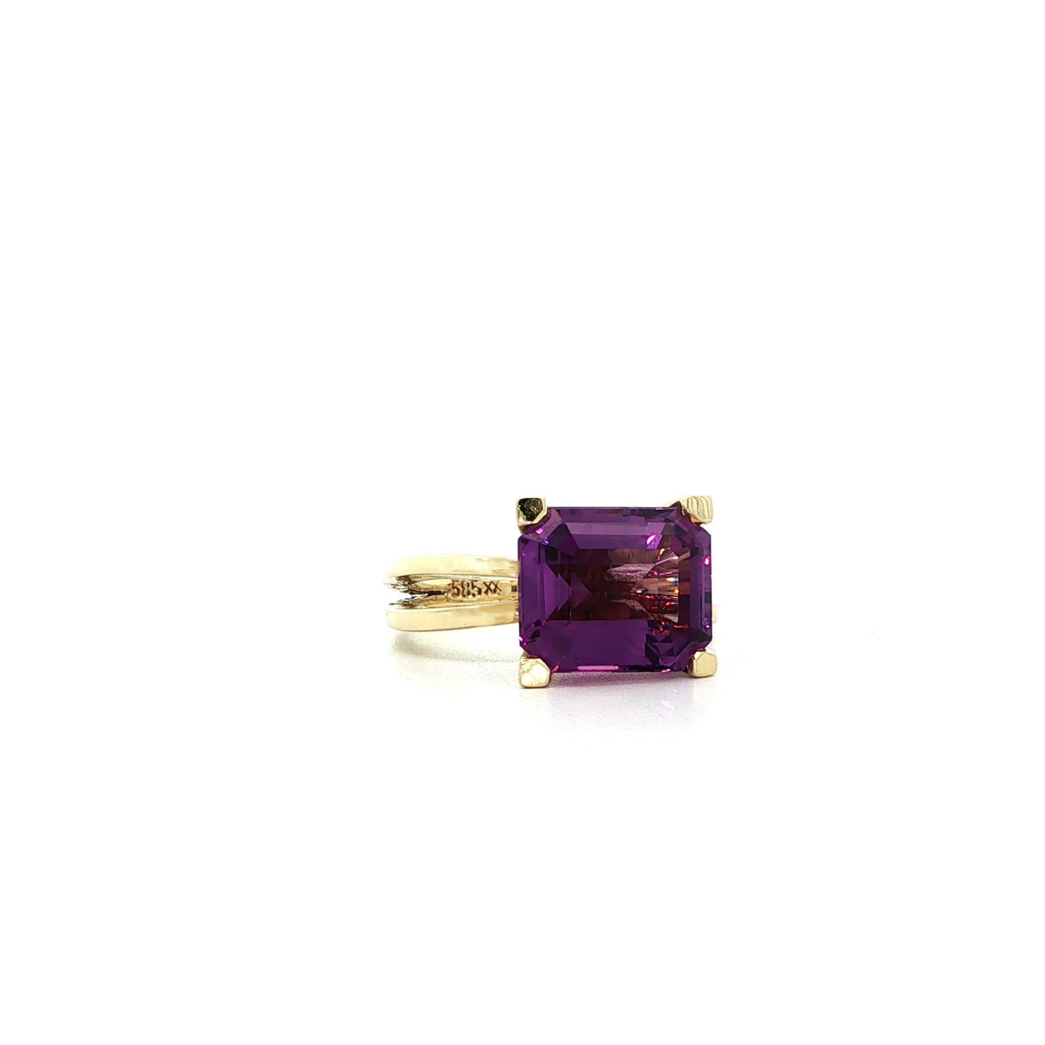 "Straight Purple" Vintage 18 Karat Gelbgold Ring mit Amethyst