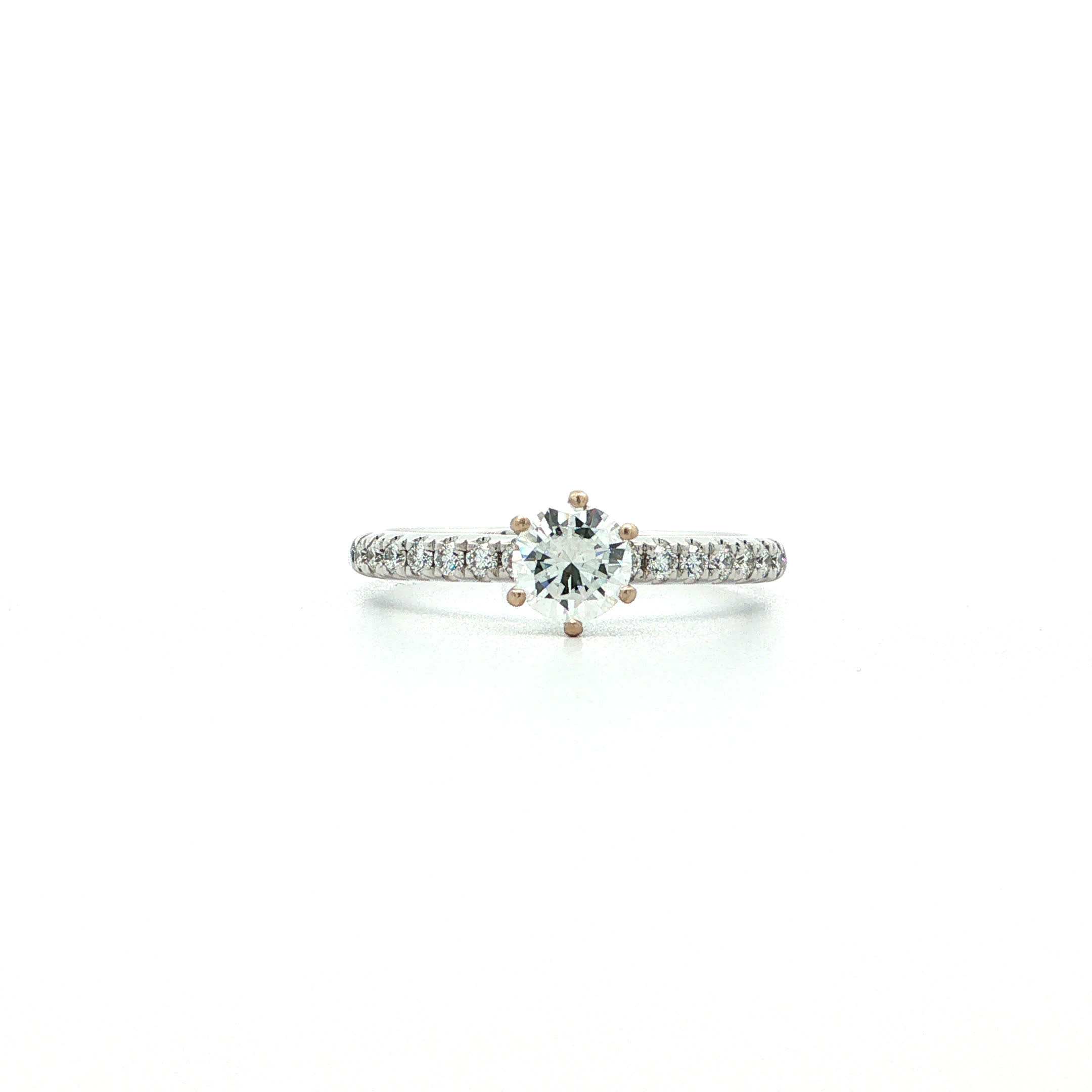 "White beauty" - Moderner Solitär Ring 0,81ct. in 18kt Weißgold - Juwelier Steiger